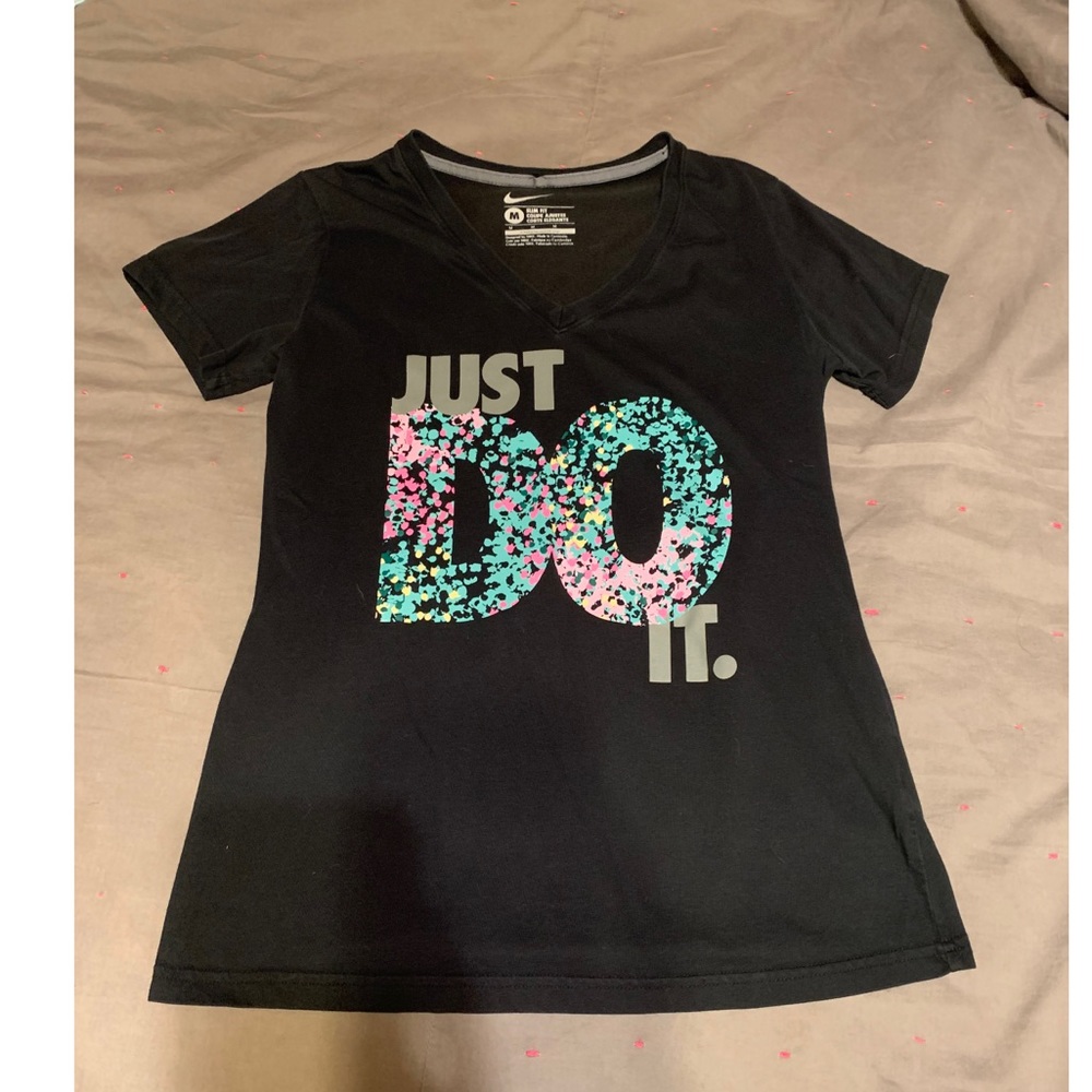 Nike Slim fit V-Neck